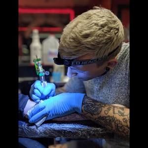 Meet your Posher, Eric